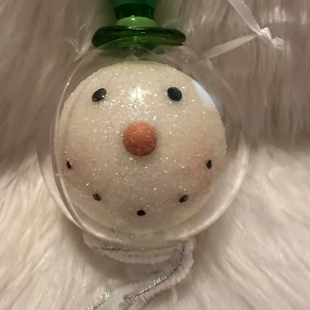 🩷5/$10 Snowman Ornament with Green Hat